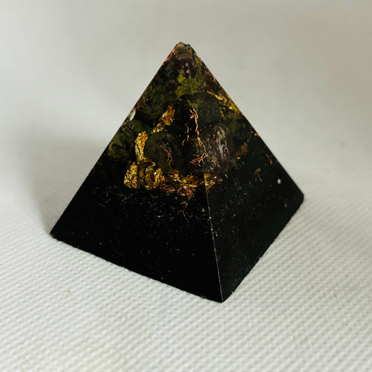 Mini Dragon Orgonite Pyramid