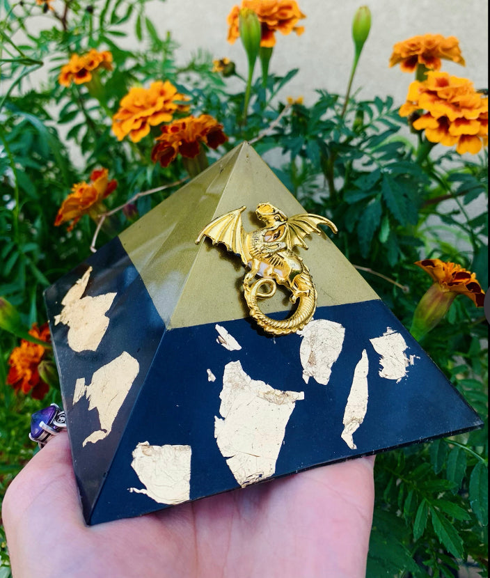 Custom 8 Sided Orgonite Pyramid