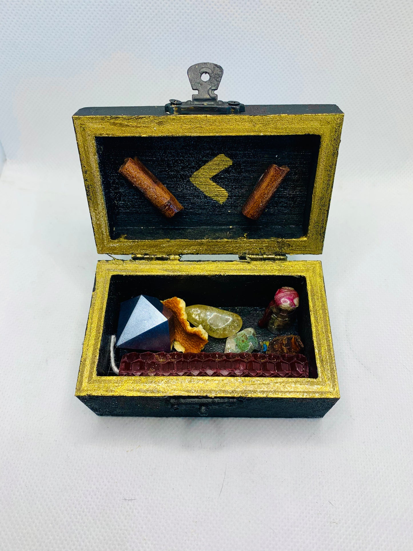 Mini Loki Altar Box