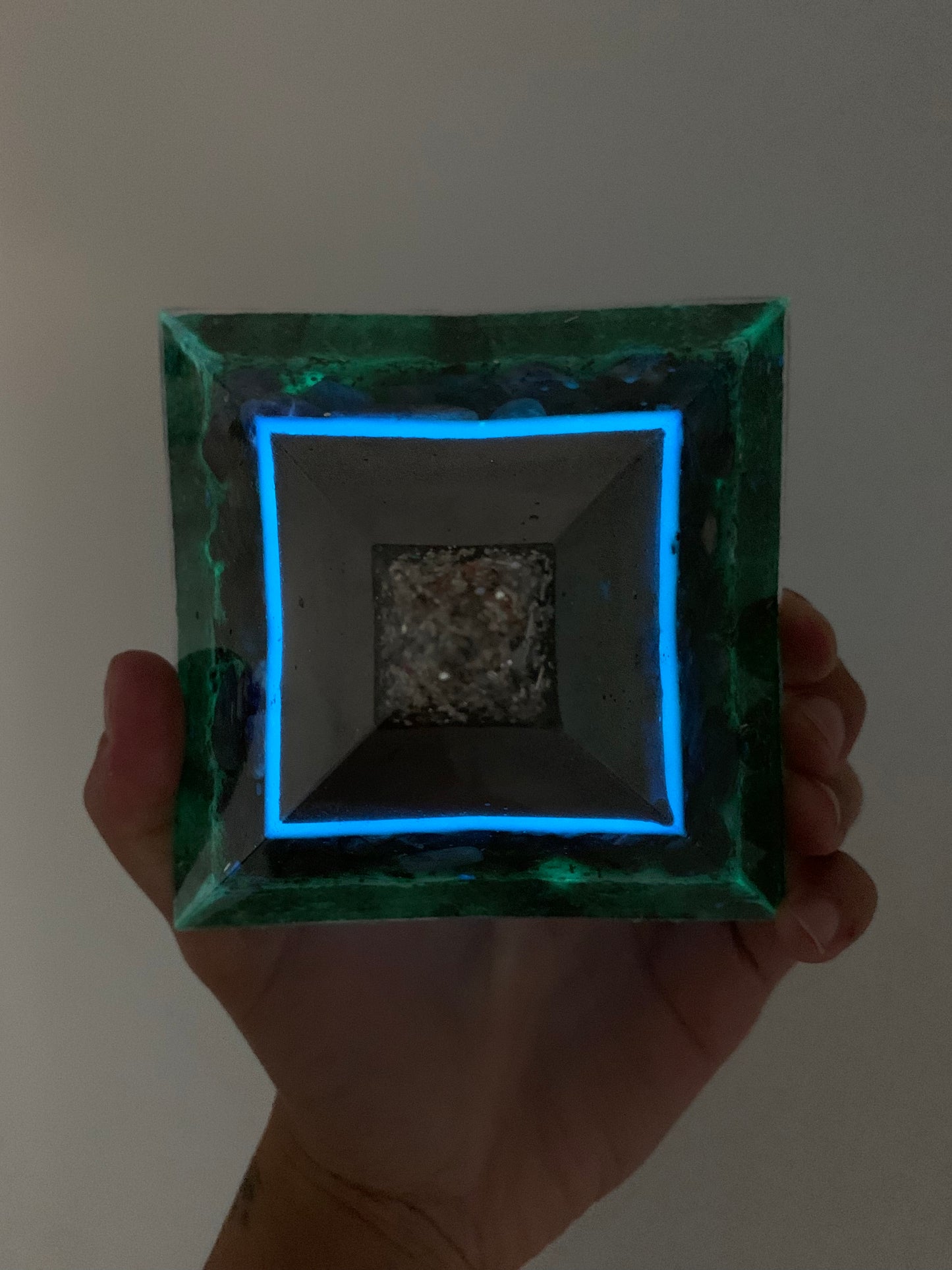 Cosmic 8 Sided Orgonite Pyramid